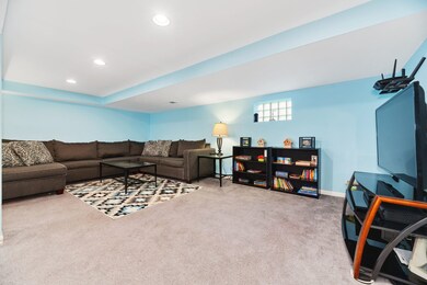 1674 Ash St, Des Plaines, IL 60018 - photo 6