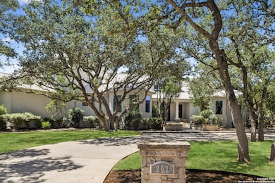 207 Box Oak, Shavano Park, TX 78230 - photo 2