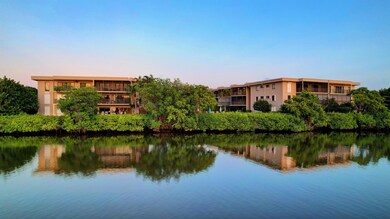 3605 S Ocean Blvd unit 318, South Palm Beach, FL 33480 - photo 4