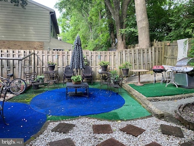 8434 Towne Crest Ct, Gaithersburg, MD 20877 - photo 7