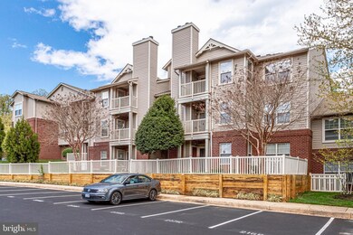 11653 Gas Light Ct unit C, Reston, VA 20190 - photo 3