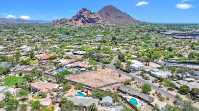 View NE 2 to Camelback