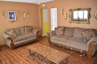 8125 Valley View Dr, El Paso, TX 79907 - photo 4