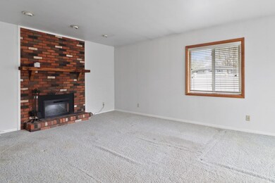 1214 E Elm St, Griffith, IN 46319 - photo 4