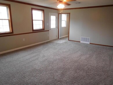 746 Elaine Rd, Columbus, OH 43213 - photo 3