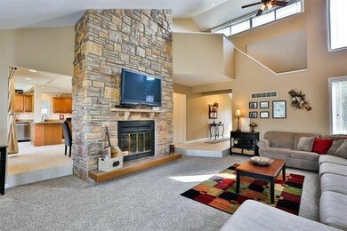 454 N Wright St, Griffith, IN 46319 - photo 3