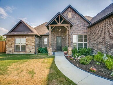 174 Cedar Mountain Dr, Weatherford, TX 76085 - photo 2