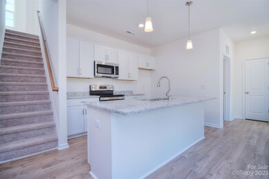 138 Fleming Dr, Statesville, NC 28677 - photo 7