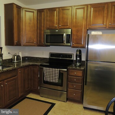 8611 Wintergreen Ct unit 404, Odenton, MD 21113 - photo 4