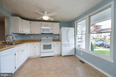 51 Windersal Ln, Parkville, MD 21234 - photo 5