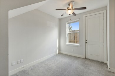 843 W 23rd St unit B, Houston, TX 77008 - photo 7