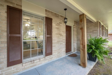 5015 Fennwood Dr, Zachary, LA 70791 - photo 2