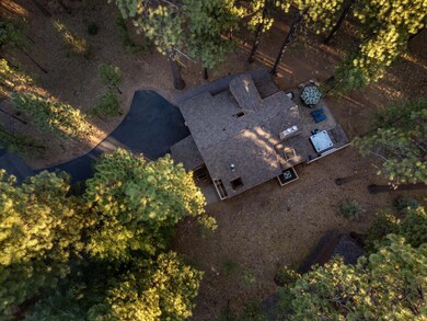 70701 Pasque Flower unit SM94, Black Butte Ranch, OR 97759 - photo 2