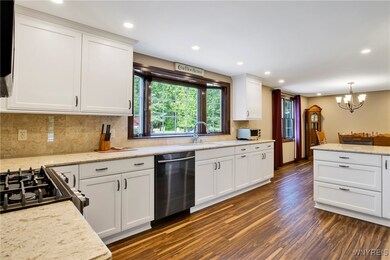 7116 Schultz Rd, North Tonawanda, NY 14120 - photo 4