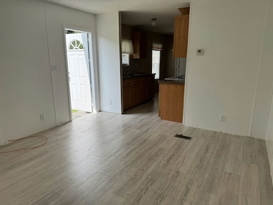 1910 Enterprise Ave unit 17, New Smyrna Beach, FL 32168 - photo 2