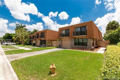 1606 W Harmony Lake Cir, Davie, FL 33324 - photo 2