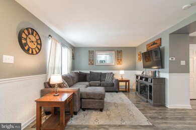 3423 Westview Dr, Perkiomenville, PA 18074 - photo 5