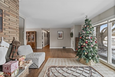 2426 Banbury Rd, Akron, OH 44333 - photo 7