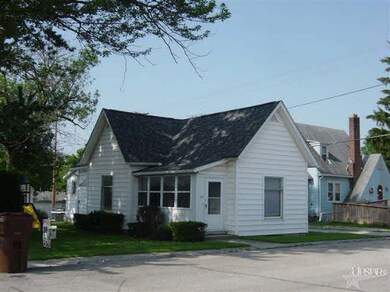 111 W Lafever St, Ossian, IN 46777 - photo 2