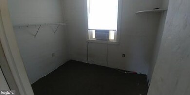 1152 Moss St, Reading, PA 19604 - photo 2