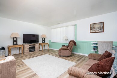 6712 Cascade Rd-1