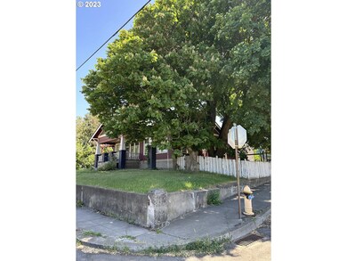 1504 E 9th St, the Dalles, OR 97058 - photo 2