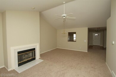 129 Chauncey Ct unit 7, Marshall, MI 49068 - photo 4