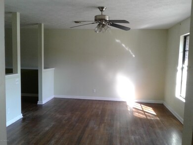 5919 Dianwood Dr, Jacksonville, FL 32210 - photo 3