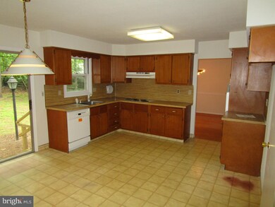 4 Highgate Ct, Cherry Hill, NJ 08003 - photo 6