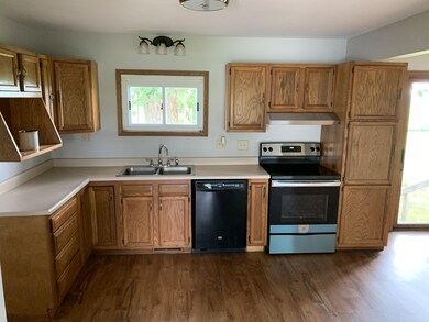 15099 Bay Rd, Wapakoneta, OH 45895 - photo 2