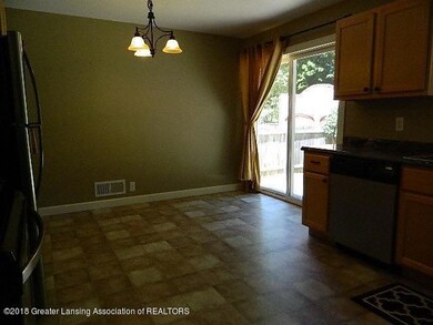 1204 Lenore Ave, Lansing, MI 48910 - photo 6