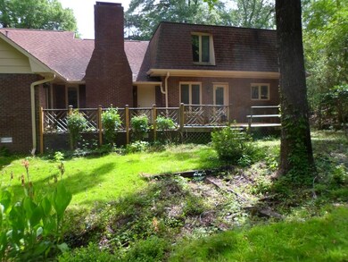 Deck/Back Yard