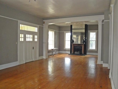 1020 Rosario St, Laredo, TX 78040 - photo 2