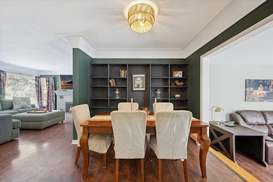 921 Holmes St S, Shakopee, MN 55379 - photo 2