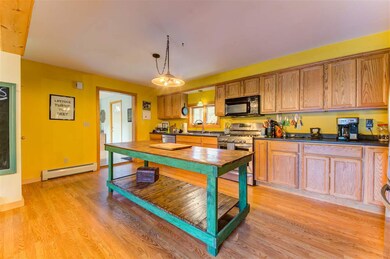 133 U S 302, Carroll, NH 03595 - photo 3