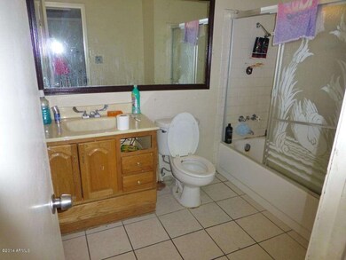 8134 W Piccadilly Rd, Phoenix, AZ 85033 - photo 5