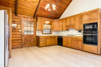 4 kitchen 1
