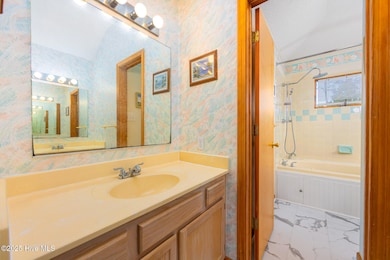 1037 Hampton St, Corolla, NC 27927 - photo 7