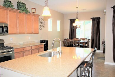 KITCHEN ISLAND