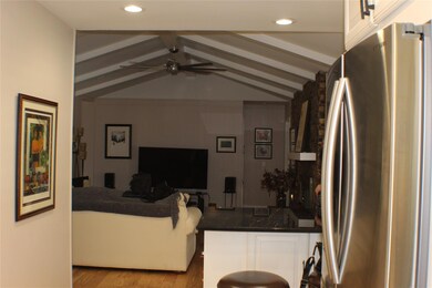 2117 Shady Grove Dr, Bedford, TX 76021 - photo 4