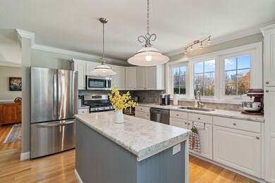 124 Pretty Rd, Colchester, VT 05446 - photo 6