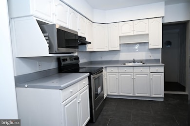 1915 E Birch St, Philadelphia, PA 19134 - photo 2