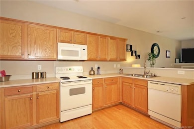 Lots of cabinets