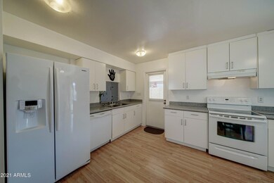 2349 E La Jolla Dr-10