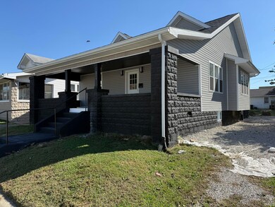 203 W Walnut St, Washington, IN 47501 - photo 3