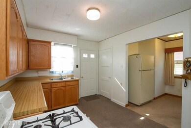 2405 Maple St, Des Moines, IA 50317 - photo 6