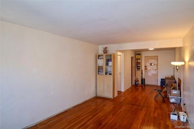 87-40 Francis Lewis Blvd unit A76, Queens Village, NY 11427 - photo 5