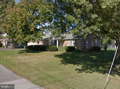 1541 Richard Ave, Chambersburg, PA 17201 - photo 3