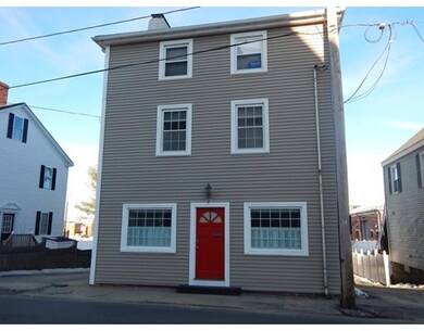 137 Water St unit 1, Newburyport, MA 01950 - photo 3