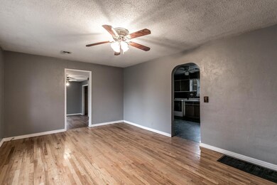 RE_312 W Tyndall-6